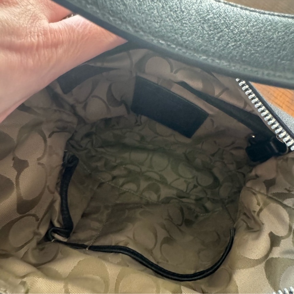 Vintage Coach Black Leather Bag - Picture 4 of 11